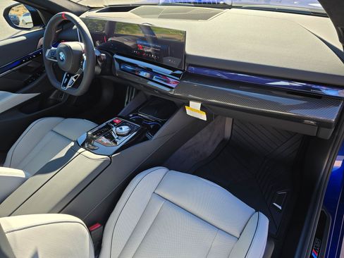 New 2027 BMW M5 Touring AWD/4WD image 16