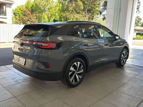 Certified 2023 Volkswagen ID.4 Pro RWD image 5