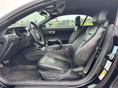 Used 2019 Ford Mustang GT Premium w/ GT Performance Package RWD image 14