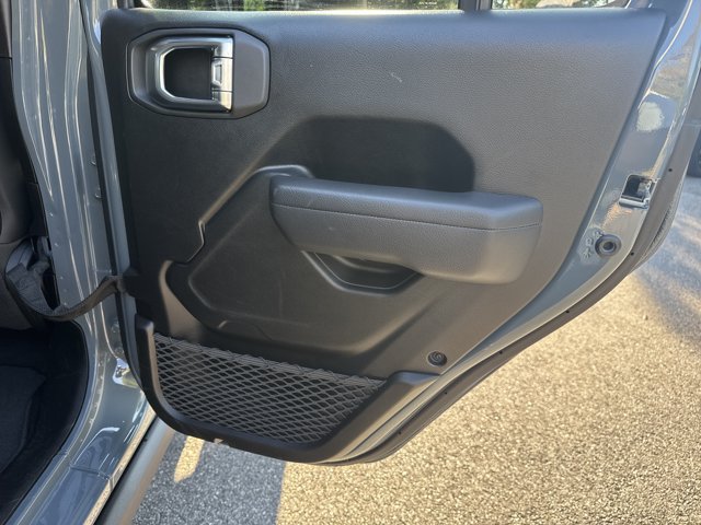 Certified 2025 Jeep Wrangler Unlimited Rubicon w/ Convenience Group AWD/4WD image 19