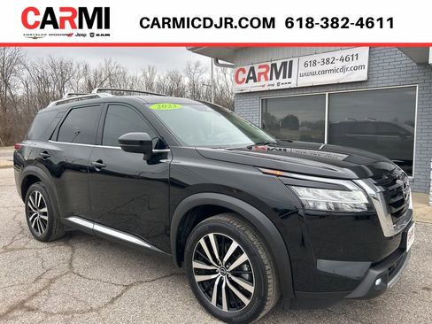 Used 2023 Nissan Pathfinder Platinum image 1