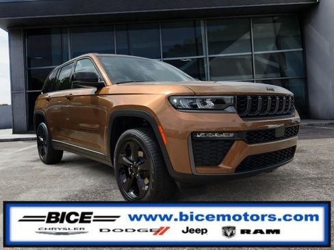 New 2026 Jeep Grand Cherokee Limited w/ Limited Altitude Package RWD image 1