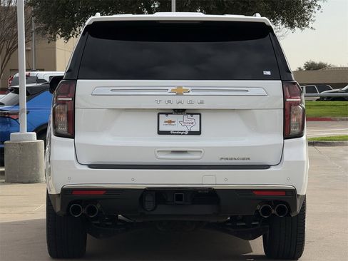 Used 2021 Chevrolet Tahoe Premier w/ Premium Package image 5