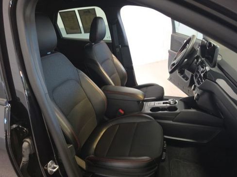 Used 2025 Ford Escape ST-Line Select AWD/4WD image 22