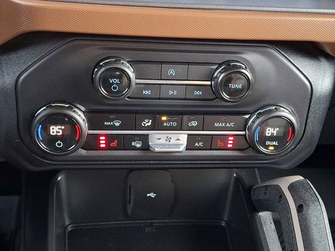 Certified 2024 Ford Bronco Outer Banks image 15