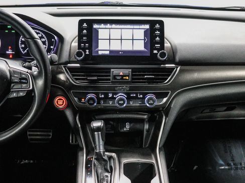Used 2018 Honda Accord Sport image 14