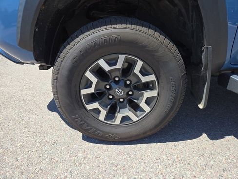 Used 2019 Toyota Tacoma TRD Off-Road image 10