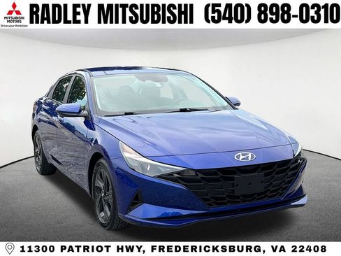 Used 2023 Hyundai Elantra SEL w/ Cargo Package FWD image 21