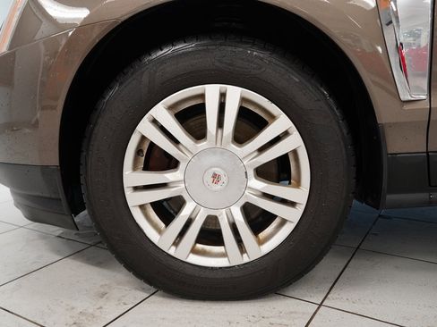 Used 2015 Cadillac SRX Luxury image 16