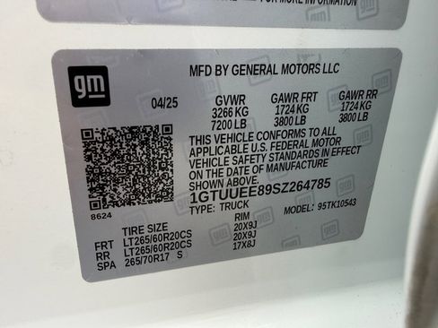 Used 2025 GMC Sierra 1500 AT4 w/ AT4 Premium Package AWD/4WD image 39