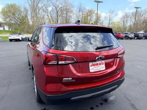 Used 2023 Chevrolet Equinox LT AWD/4WD image 4