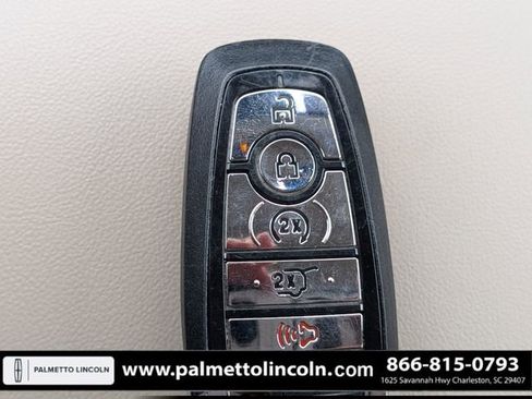 Used 2023 Lincoln Corsair Standard image 31