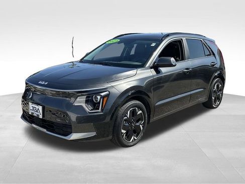Used 2023 Kia Niro Wind w/ Wind Preserve Package FWD image 25
