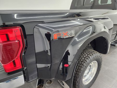 Used 2020 Ford F350 4x4 Crew Cab DRW Super Duty image 34