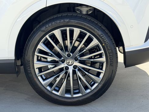 New 2026 Lexus RX 450h AWD image 14