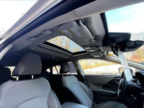 Certified 2025 Subaru Crosstrek 2.0i Premium image 12