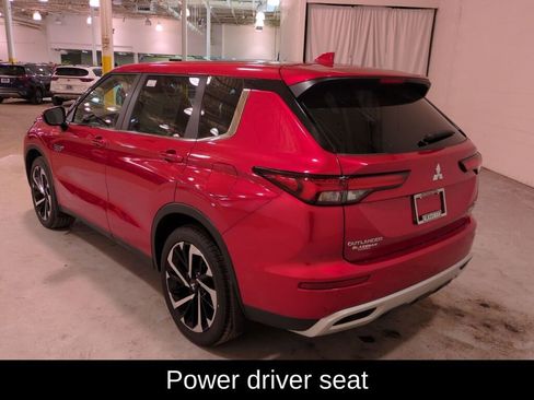 New 2025 Mitsubishi Outlander SE image 5