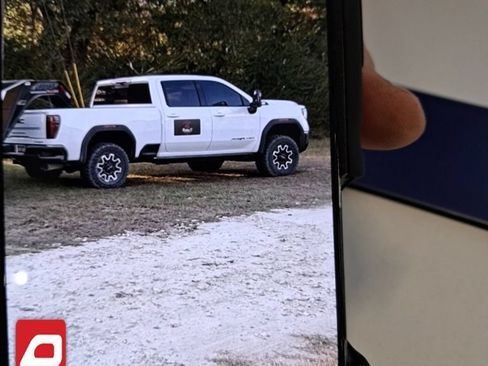Used 2024 GMC Sierra 2500 AT4X AWD/4WD image 1