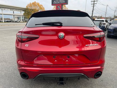 Used 2023 Alfa Romeo Stelvio Veloce image 8