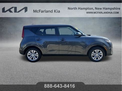 Used 2022 Kia Soul LX image 8