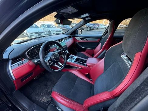Used 2023 Jaguar F-PACE SVR image 12