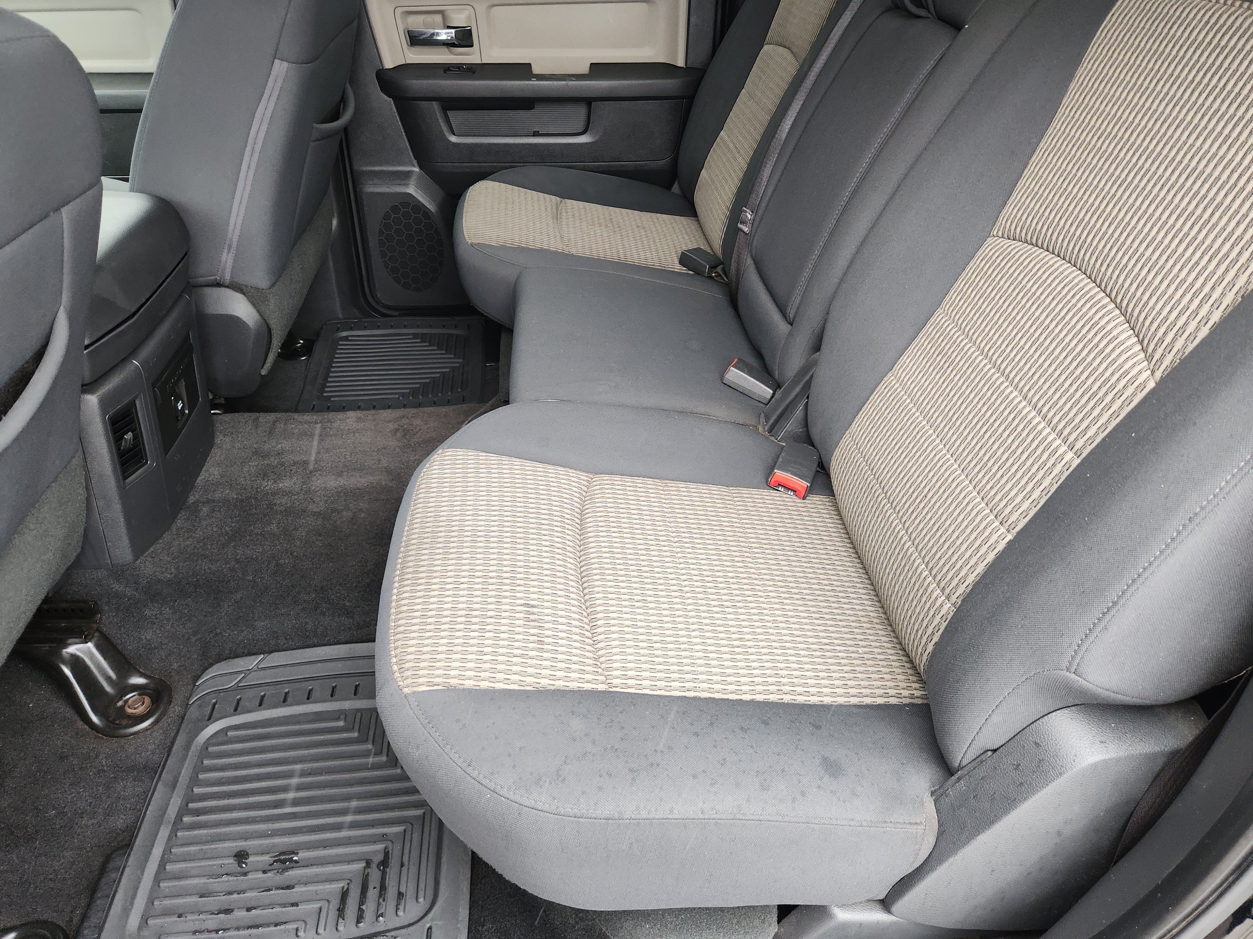 Used 2012 RAM 1500 Outdoorsman RWD image 28
