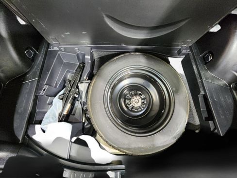 Used 2018 Toyota RAV4 Limited w/ All Weather Liner Package AWD/4WD image 40