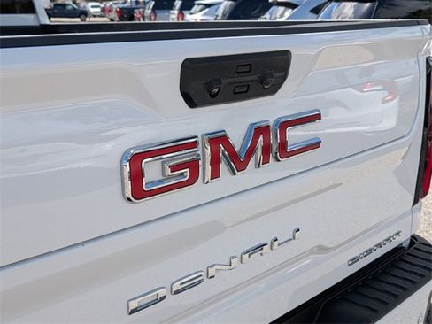 Used 2024 GMC Sierra 2500 Denali w/ Denali Reserve Package image 15