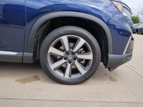 Used 2023 Honda Pilot Touring image 15