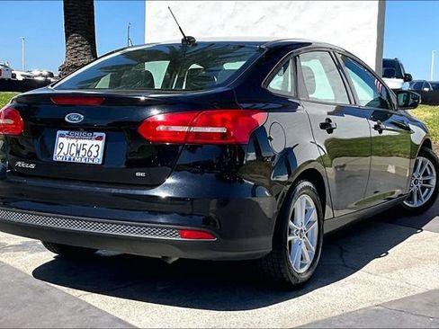 Used 2016 Ford Focus SE FWD image 13