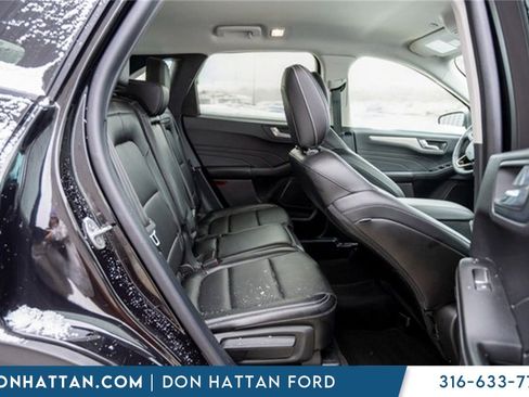 Used 2022 Ford Escape SEL image 25