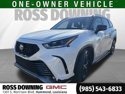 Used 2021 Toyota Highlander XSE image 1