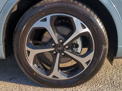 Used 2023 Ford Escape ST-Line Select w/ Tech Pack #2 image 11