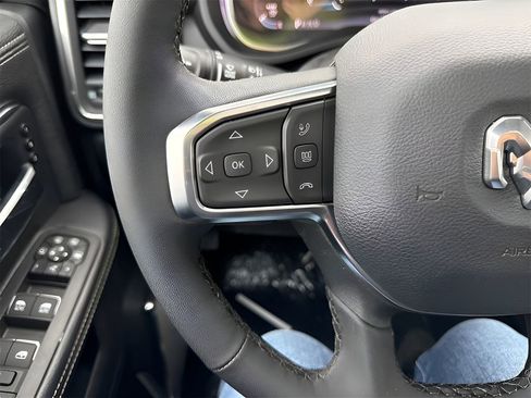 New 2026 RAM 2500 Laramie AWD/4WD image 12