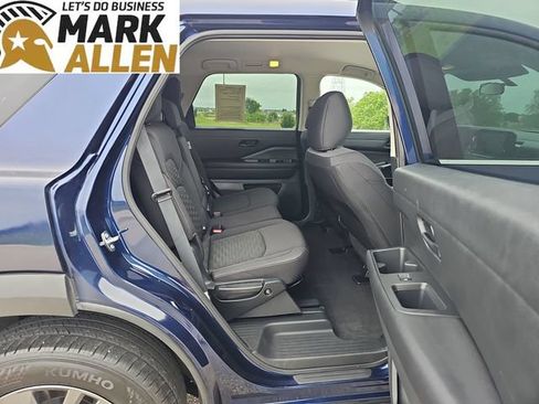 Used 2025 Nissan Pathfinder SV AWD/4WD image 26