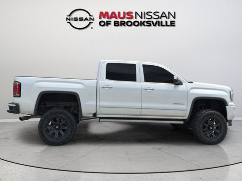 Used 2017 GMC Sierra 1500 Denali w/ Denali Ultimate Package AWD/4WD image 13