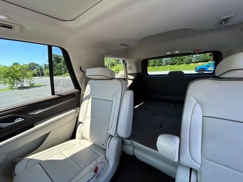 Used 2022 GMC Yukon Denali w/ Max Trailering Package AWD/4WD image 17