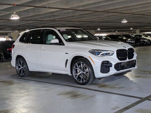 Used 2023 BMW X5 xDrive45e w/ Executive Package image 3