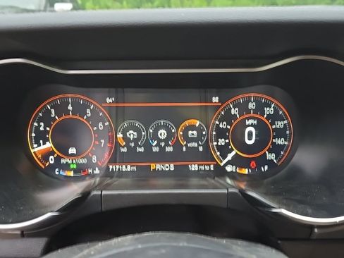 Used 2018 Ford Mustang Premium w/ Equipment Group 201A RWD image 19