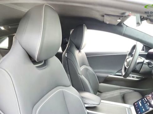 Used 2024 Lucid Air Touring AWD/4WD image 18