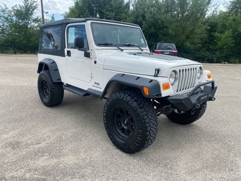 Used 2005 Jeep Wrangler Unlimited AWD/4WD image 14
