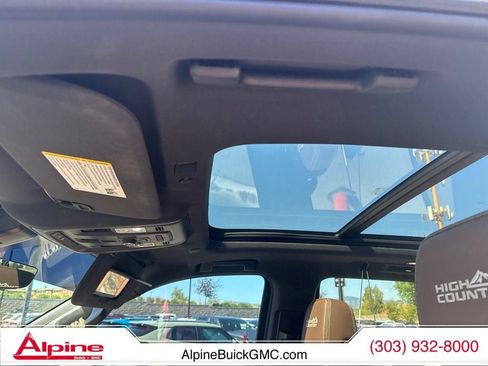 Used 2021 Chevrolet Tahoe High Country AWD/4WD image 4