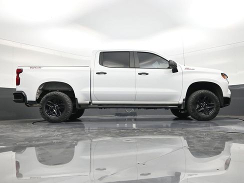 Used 2023 Chevrolet Silverado 1500 Custom Trail Boss AWD/4WD image 24