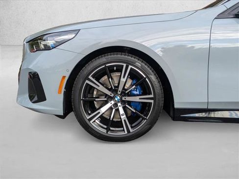 Used 2026 BMW 530i xDrive w/ M Sport Package image 10
