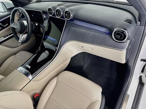 Certified 2025 Mercedes-Benz GLC 350e 4MATIC image 17