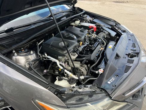 Used 2021 Toyota Camry SE FWD image 30