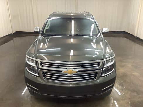 Used 2019 Chevrolet Tahoe Premier AWD/4WD image 2