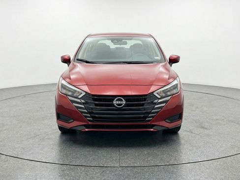 Used 2025 Nissan Versa SV image 2