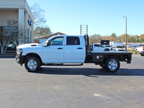 Used 2024 RAM 2500 Tradesman image 11
