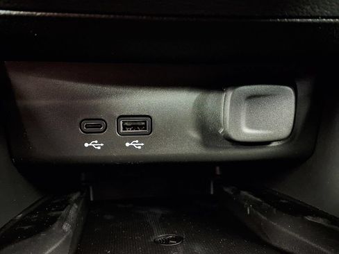 New 2026 Buick Envista Sport Touring w/ Convenience I Package FWD image 24
